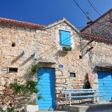 Vacation House Sara&Noa Maslinica Exterior photo
