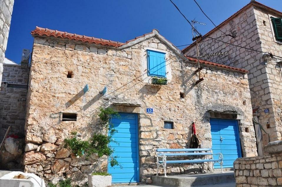 Vacation House Sara&Noa Maslinica Exterior photo
